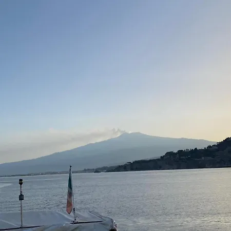 Casa Nicole Fronte Mare Будинок відпочинку Джардіні-Наксос