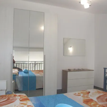 Holiday home Casa Nicole Fronte Mare Giardini Naxos