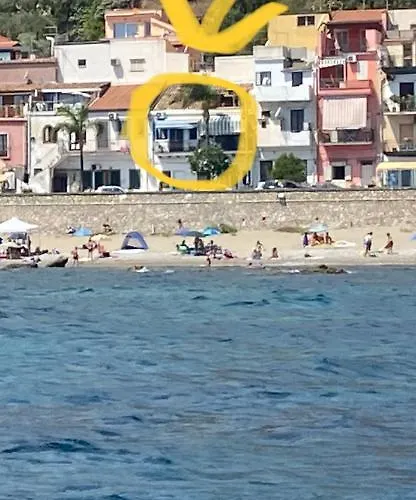 Casa Nicole Fronte Mare Casa vacanze Giardini Naxos