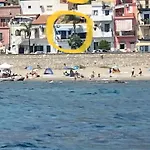 Casa Nicole Fronte Mare Holiday home Giardini Naxos