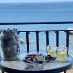 Casa Nicole Fronte Mare Holiday home