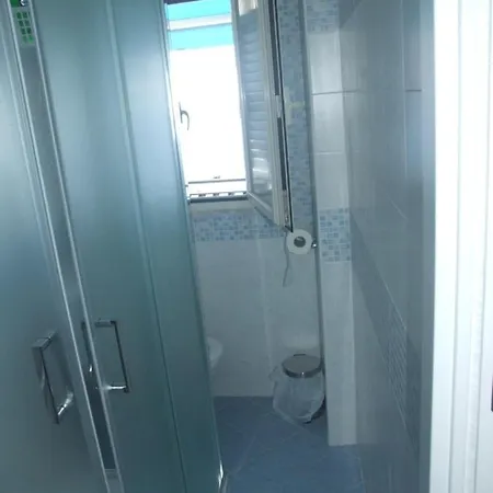 Casa Nicole Fronte Mare 度假居