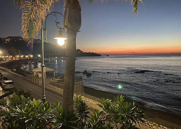 Casa Nicole Fronte Mare Holiday home *