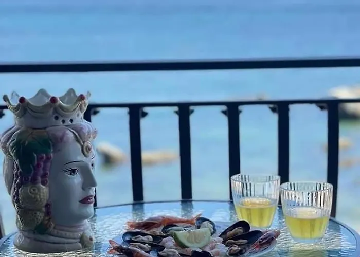 Casa Nicole Fronte Mare Holiday home