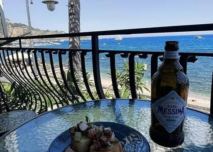 Casa Nicole Fronte Mare Holiday home *