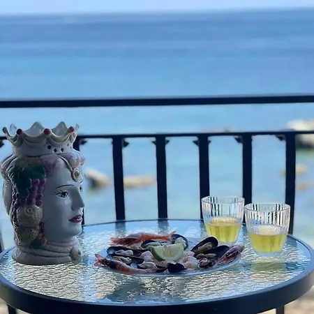 Casa Nicole Fronte Mare Casa de Férias